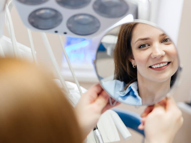 Replace your missing teeth in a day